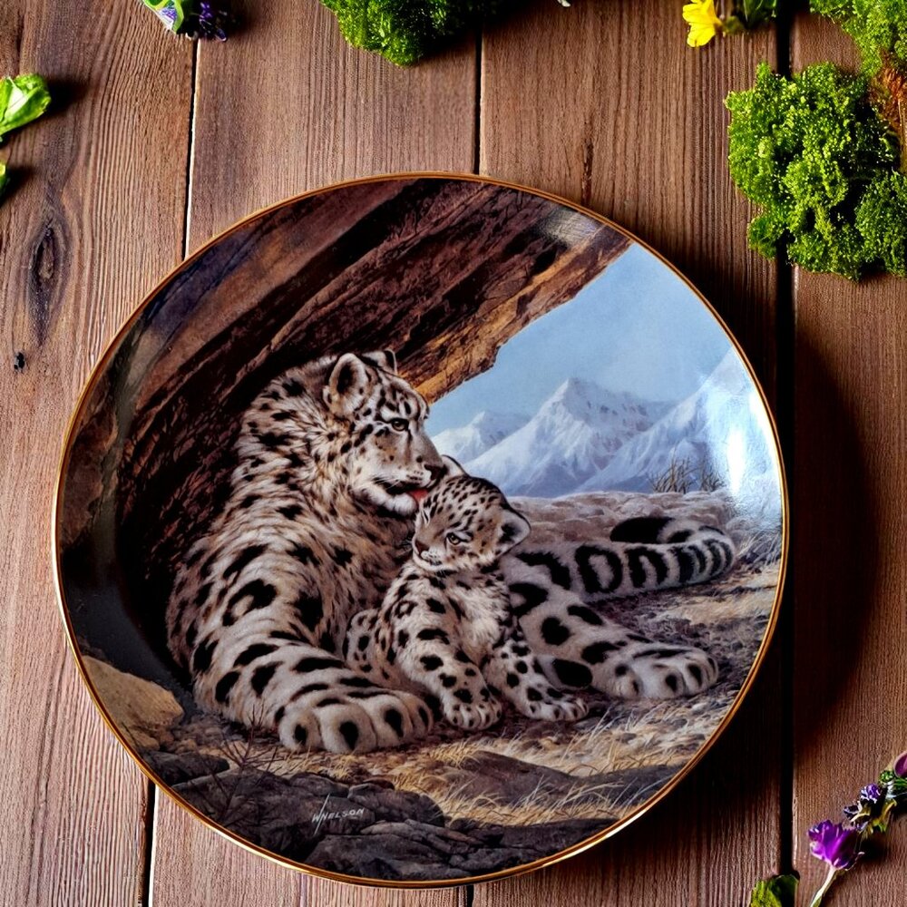 Snow Leopard Collector's Plate by Artist Will Nelson, W. S. George
